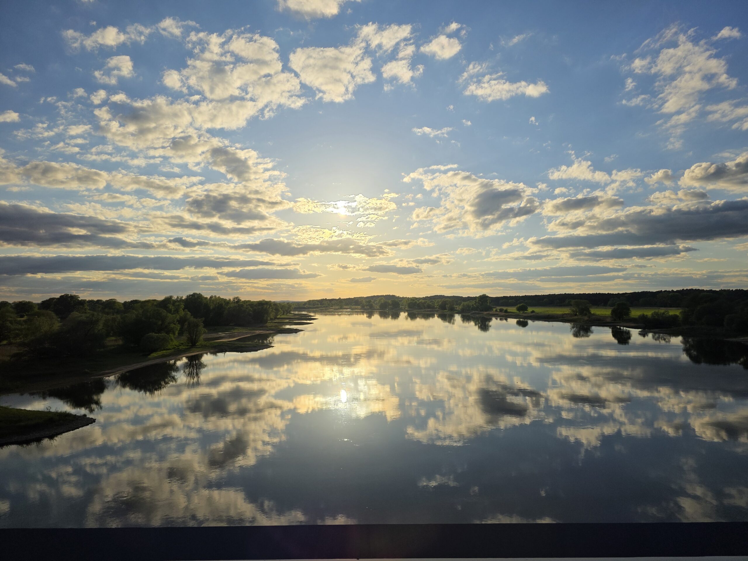 Rückfahrt auf der Dömitzer Brücke, Sonnenuntergang